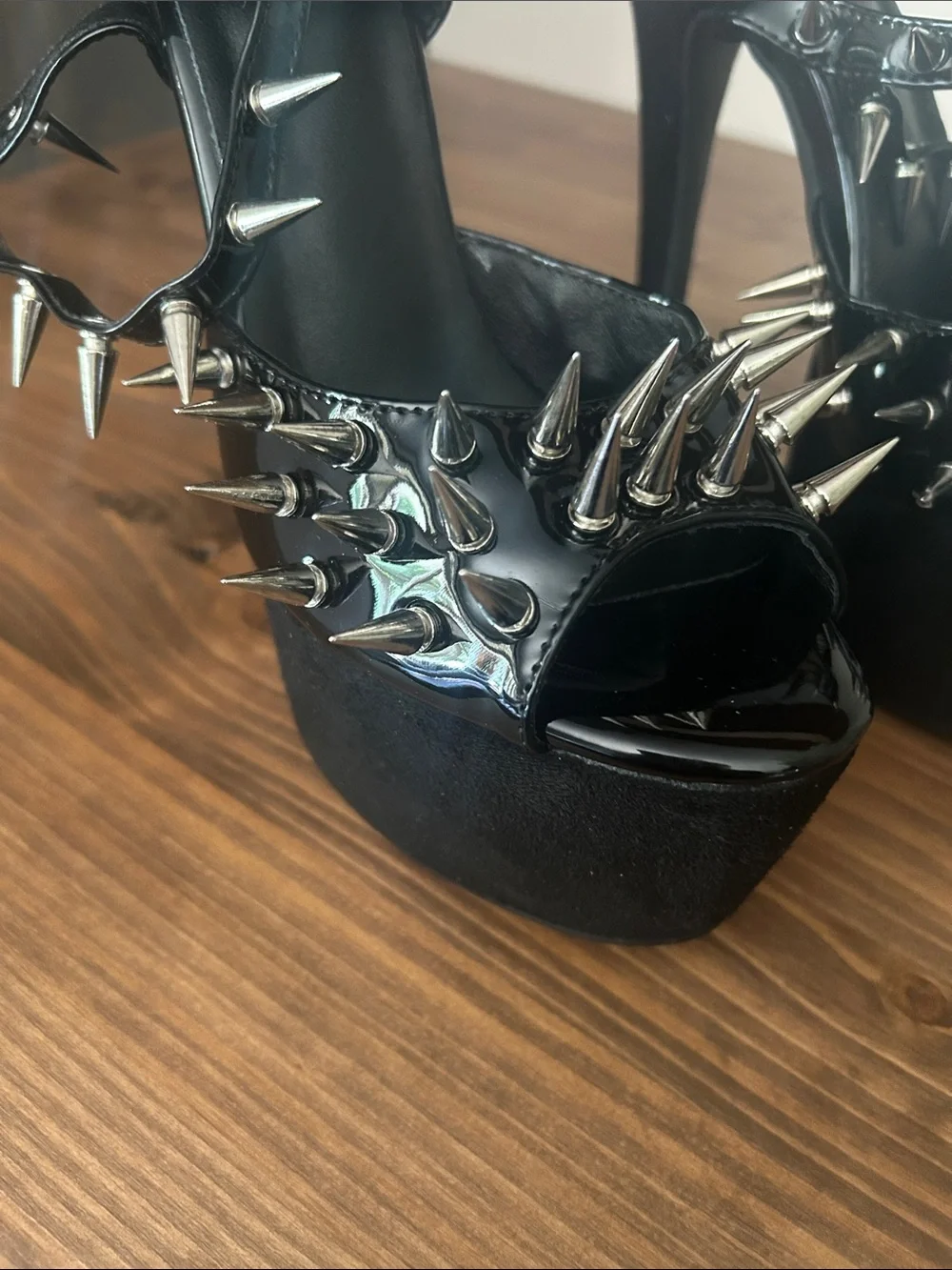 Sexy Gothic Black Spiked Platform open toed High Heels - size 38 or 7.5 NWOB